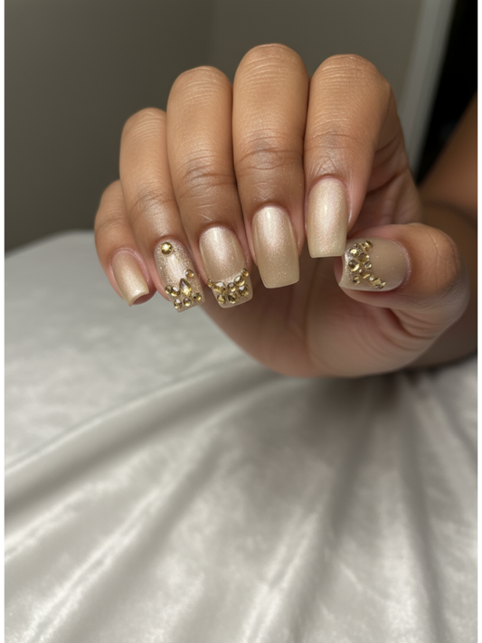 Soft Crystal Brown Round Press-On Nails – Elegant Nude-Brown Glossy Nail Set